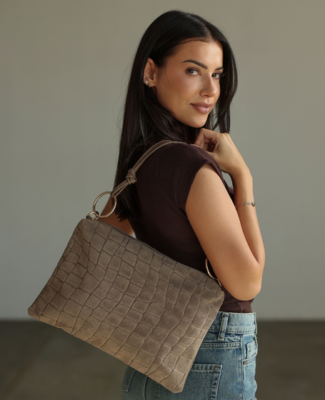 Honaria XL Taupe - skórzana listonoszka z printem crocco